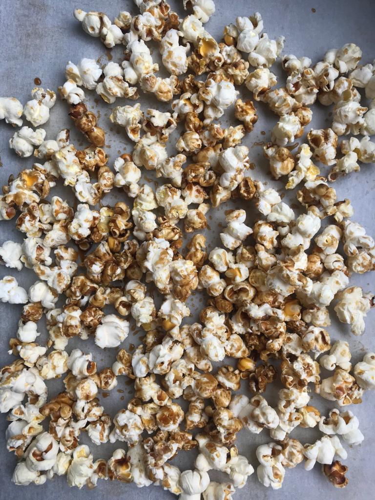 baking caramel popcorn in the oven