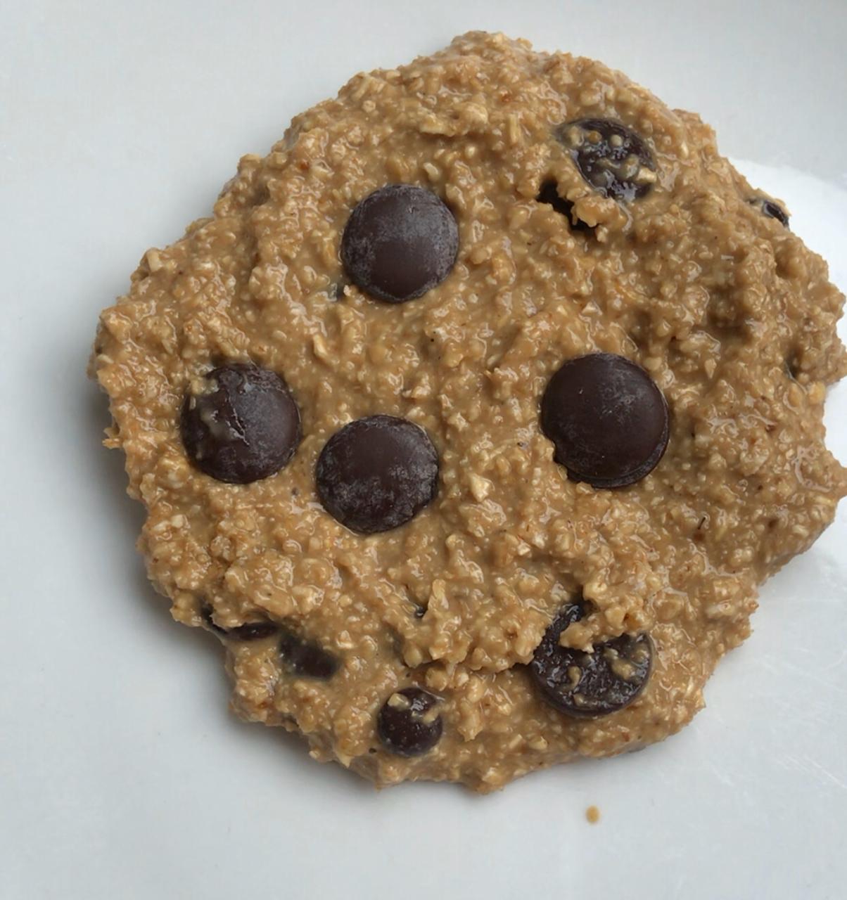 Shaping single serving oatmeal cookie