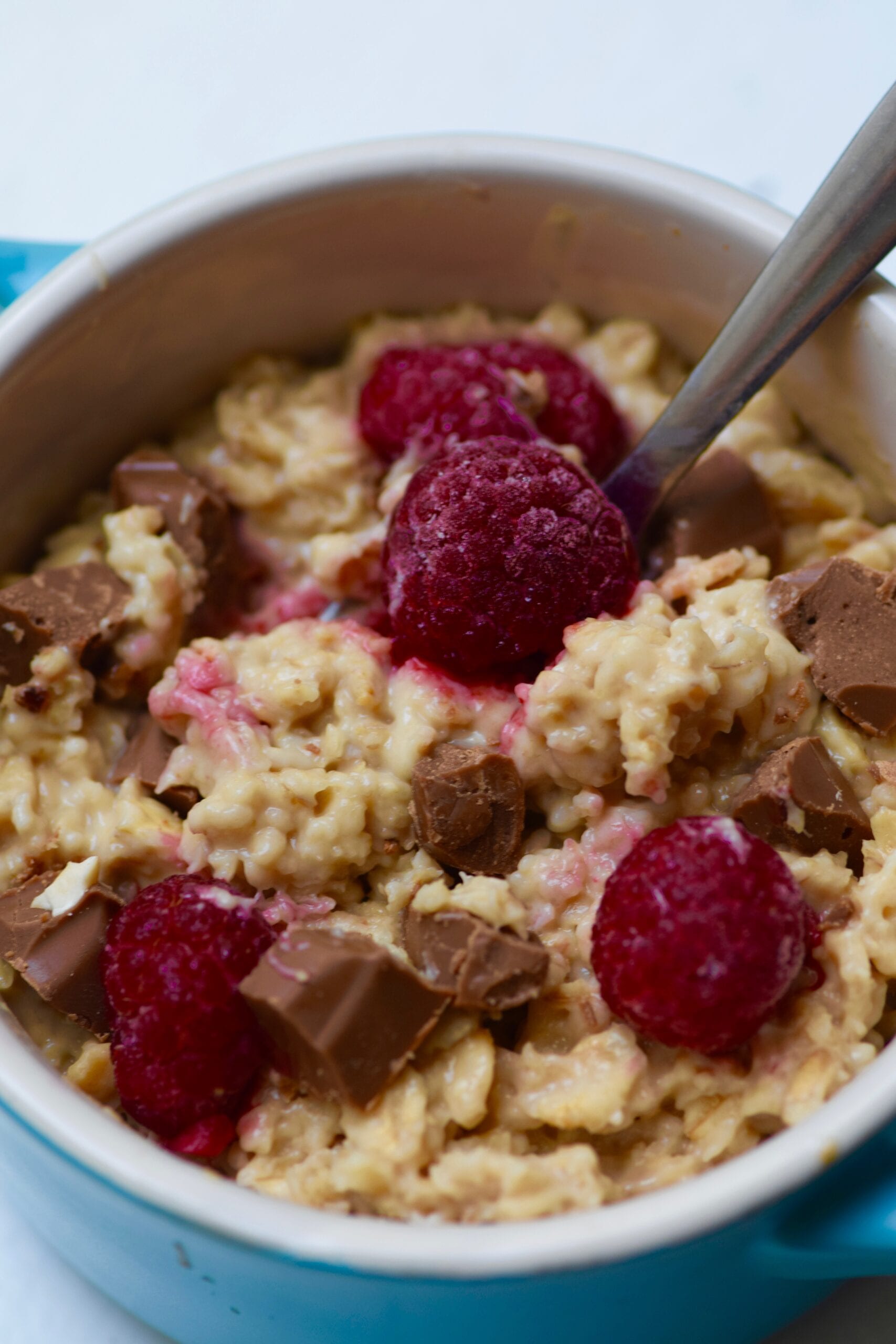 chocolate raspberry overnight oats