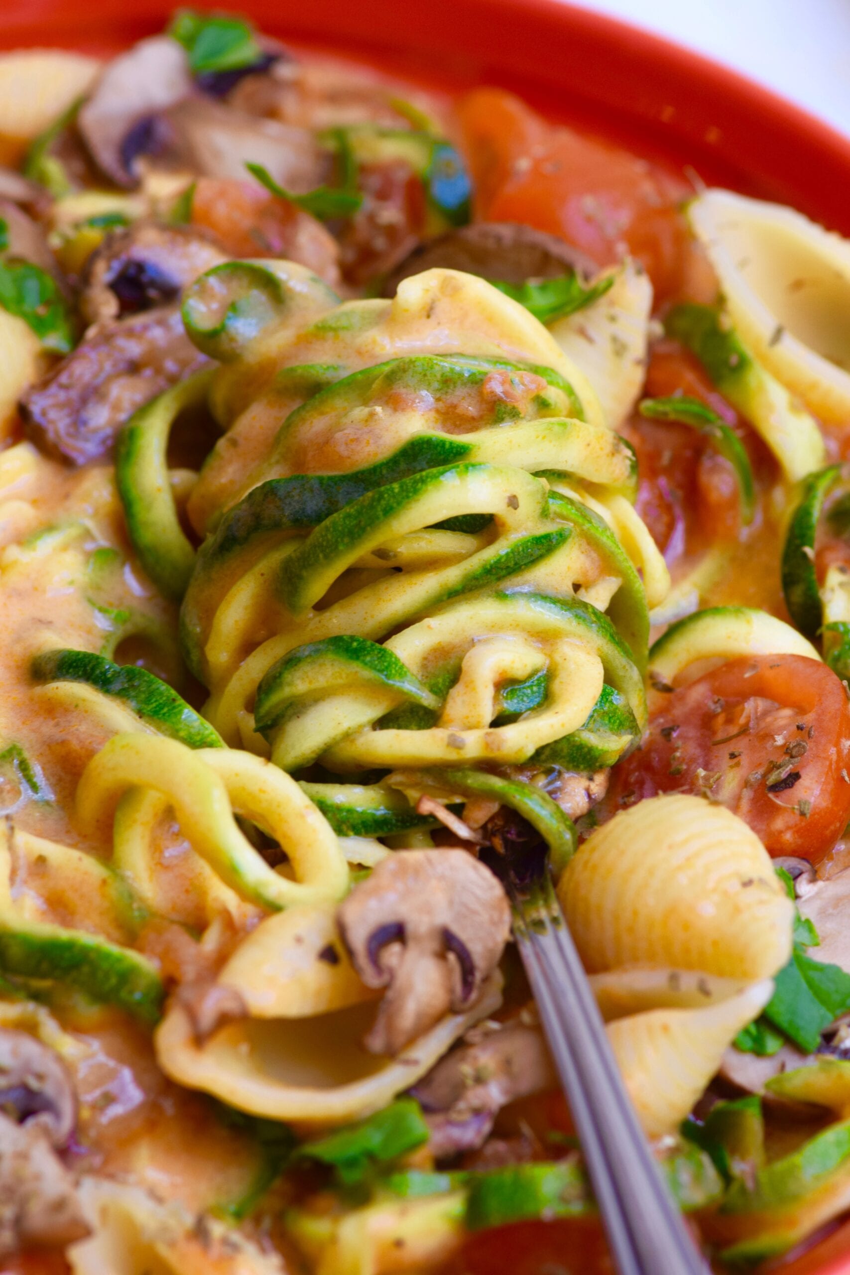 zucchini tomato creamy pasta