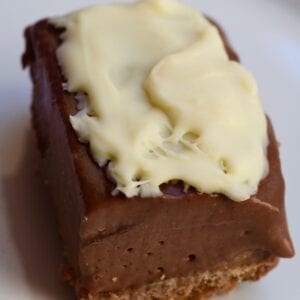 White and milk chocolate frozen mousse bar