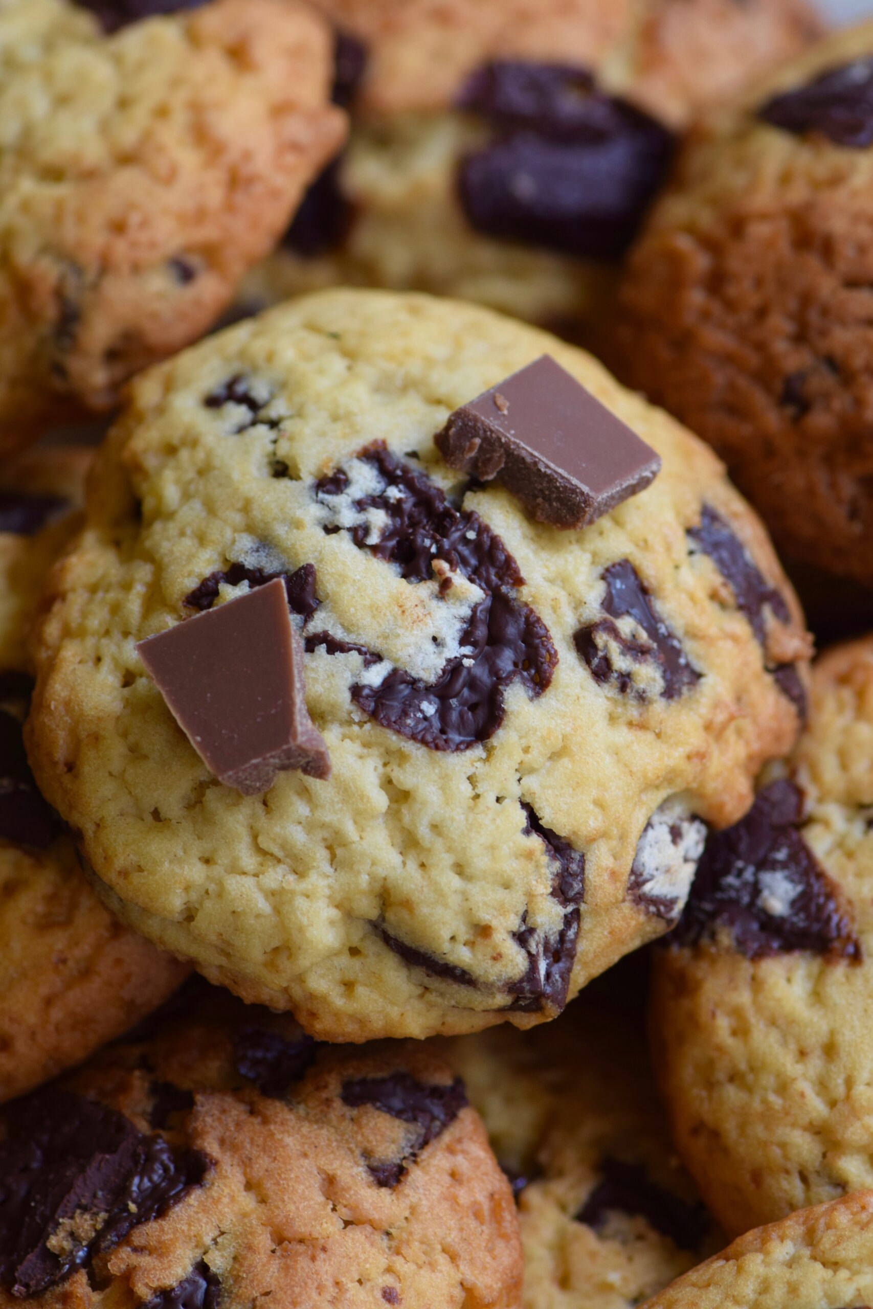 Chocolate chunk leavin cookies
