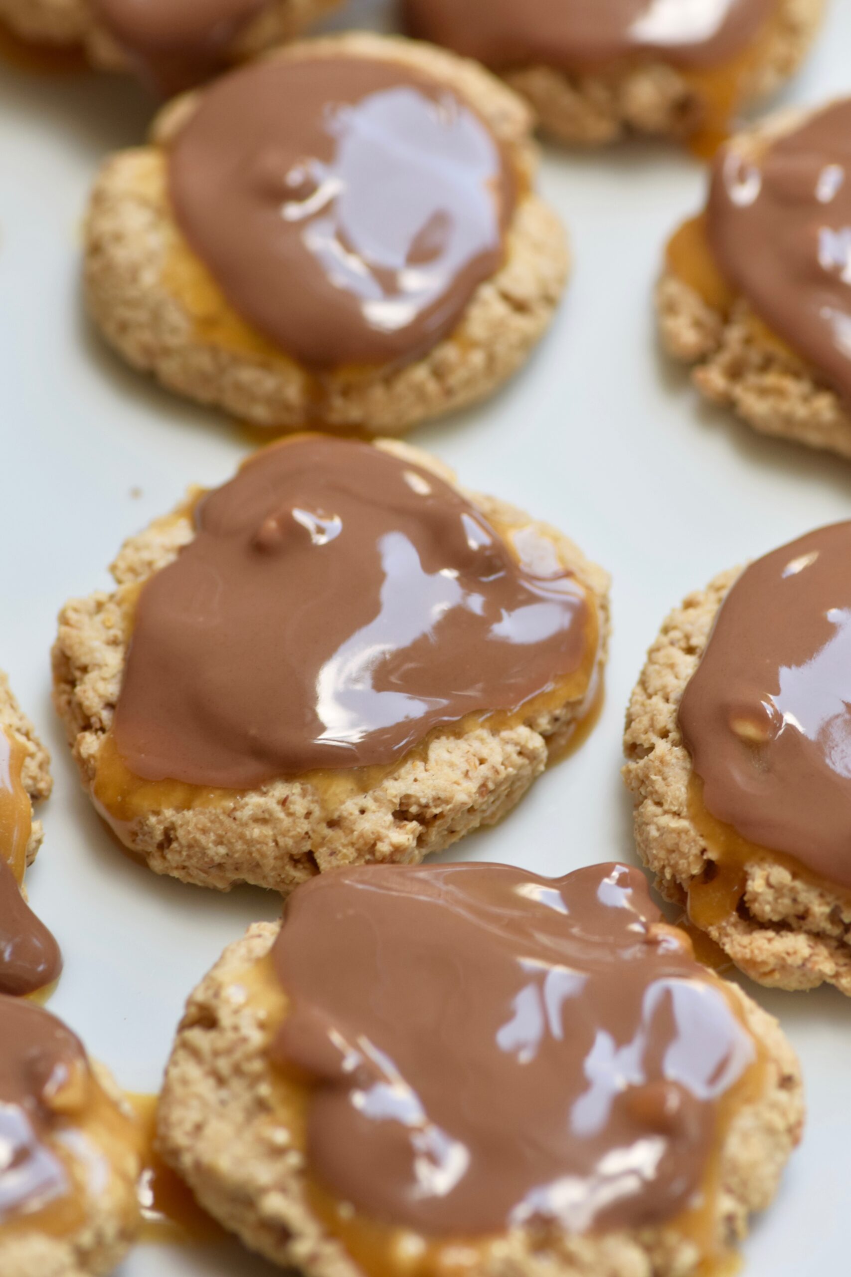 Oatmeal twix cookies